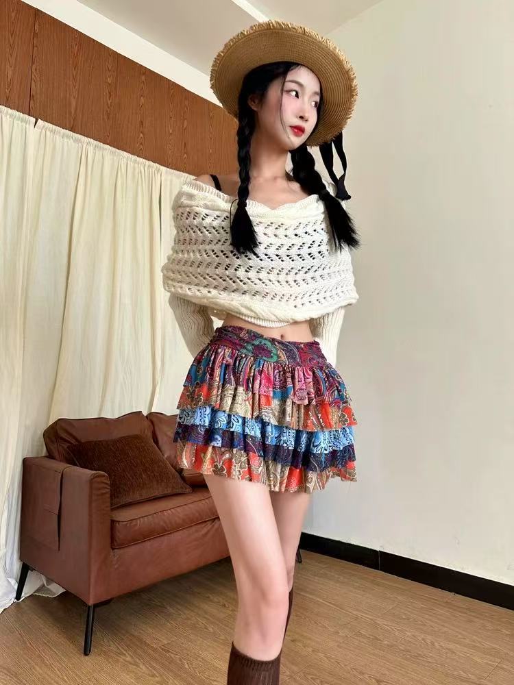 Long autumn and winter shawls, knitted scarves, and hollowed-out extended double-sleeved shawls for outerwear